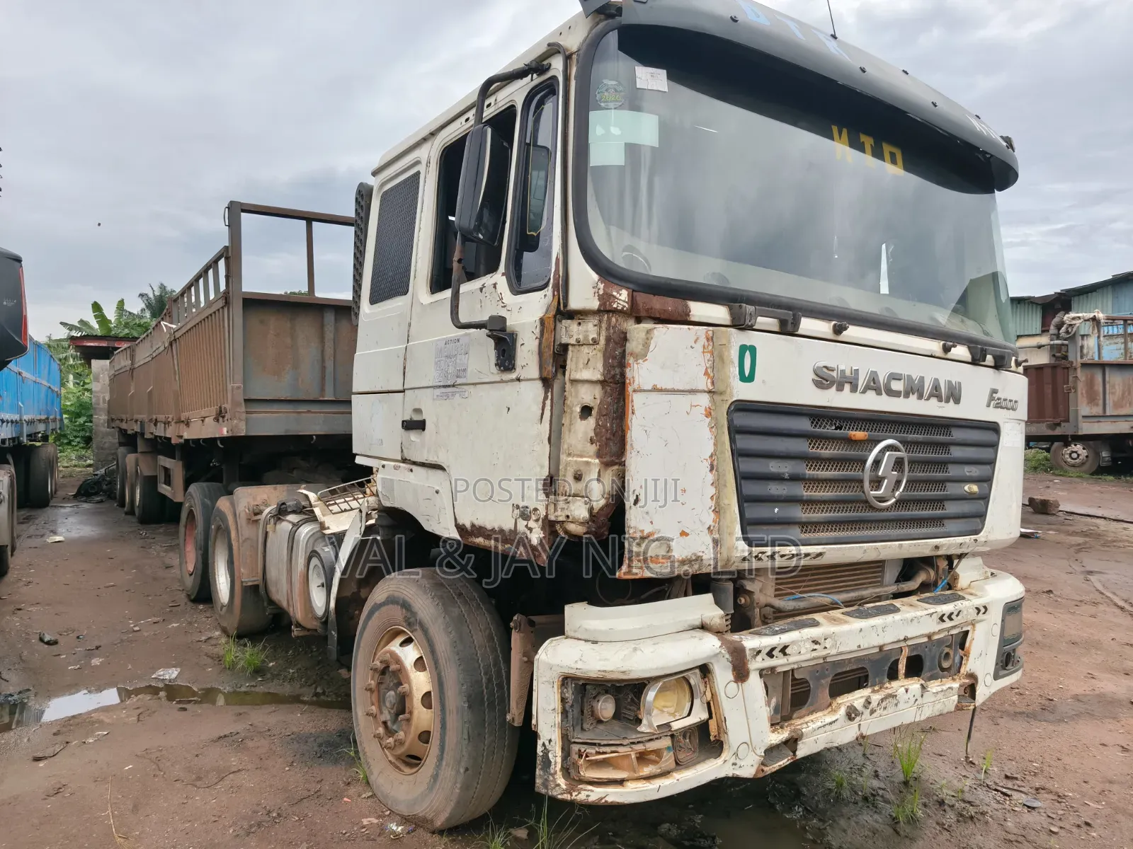 Shacman F2000 Truck Head With Dangote Bucket - Triple Axle