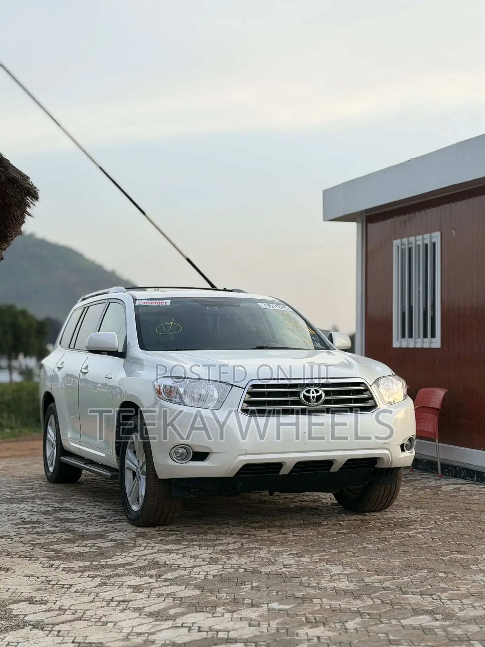Toyota Highlander Limited 2011 White