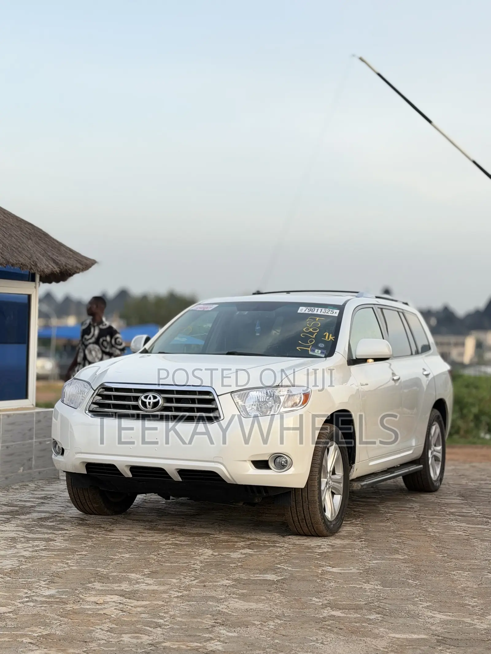 Toyota Highlander Limited 2011 White