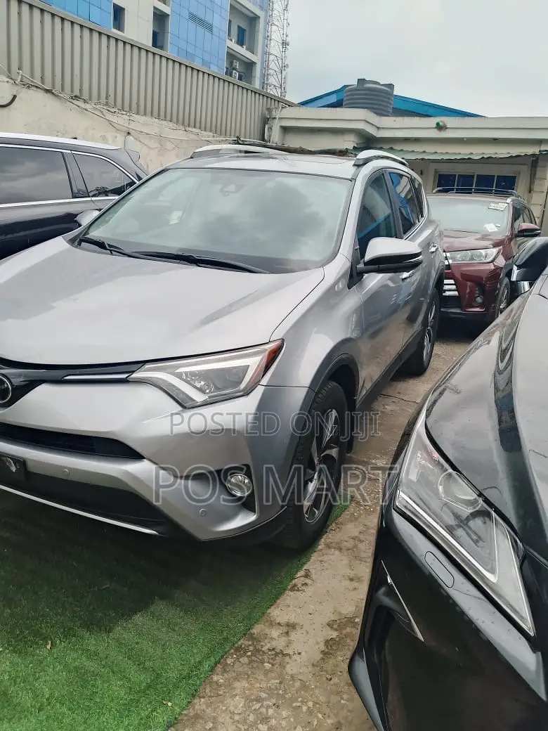 Toyota RAV4 Limited AWD (2.5L 4cyl 6A) 2016 Gray