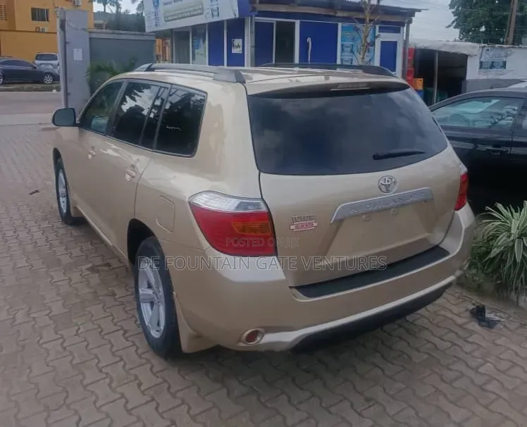 Toyota Highlander 2009 Gold