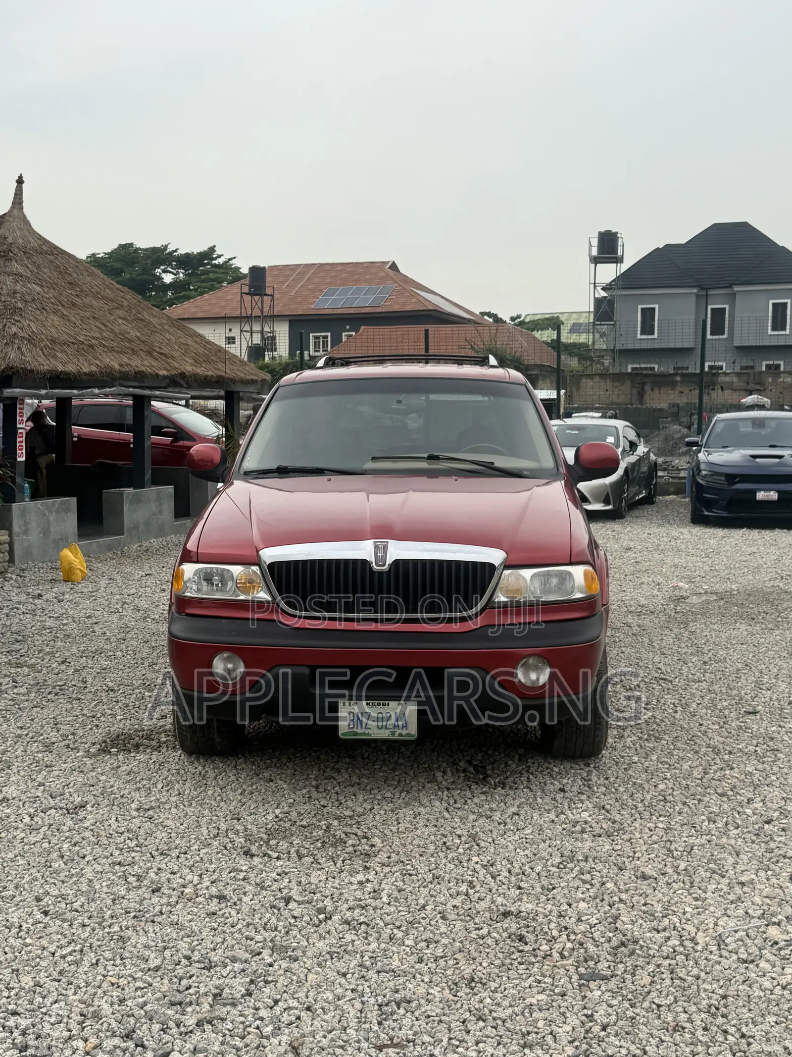 Lincoln Navigator Base 4x4 1998 Red