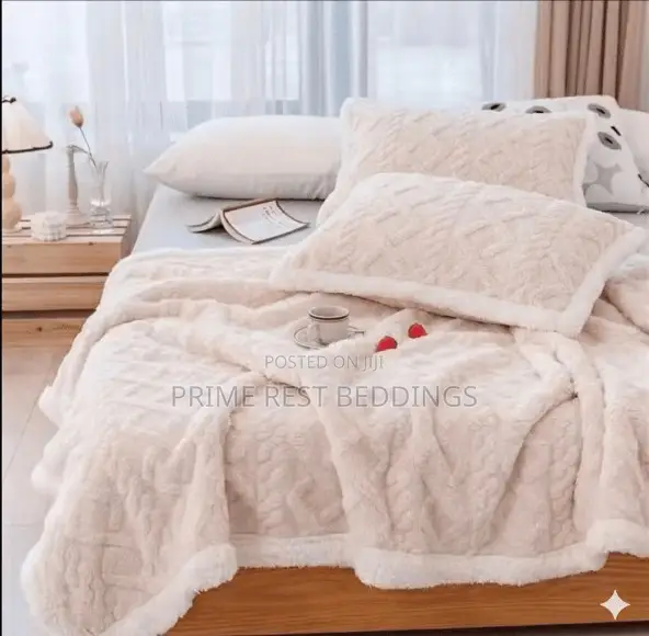 Plush Fur Duvet With 2 Pillow Cases (200 X 230cm)