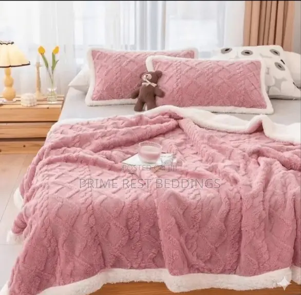 Plush Fur Duvet With 2 Pillow Cases (200 X 230cm)