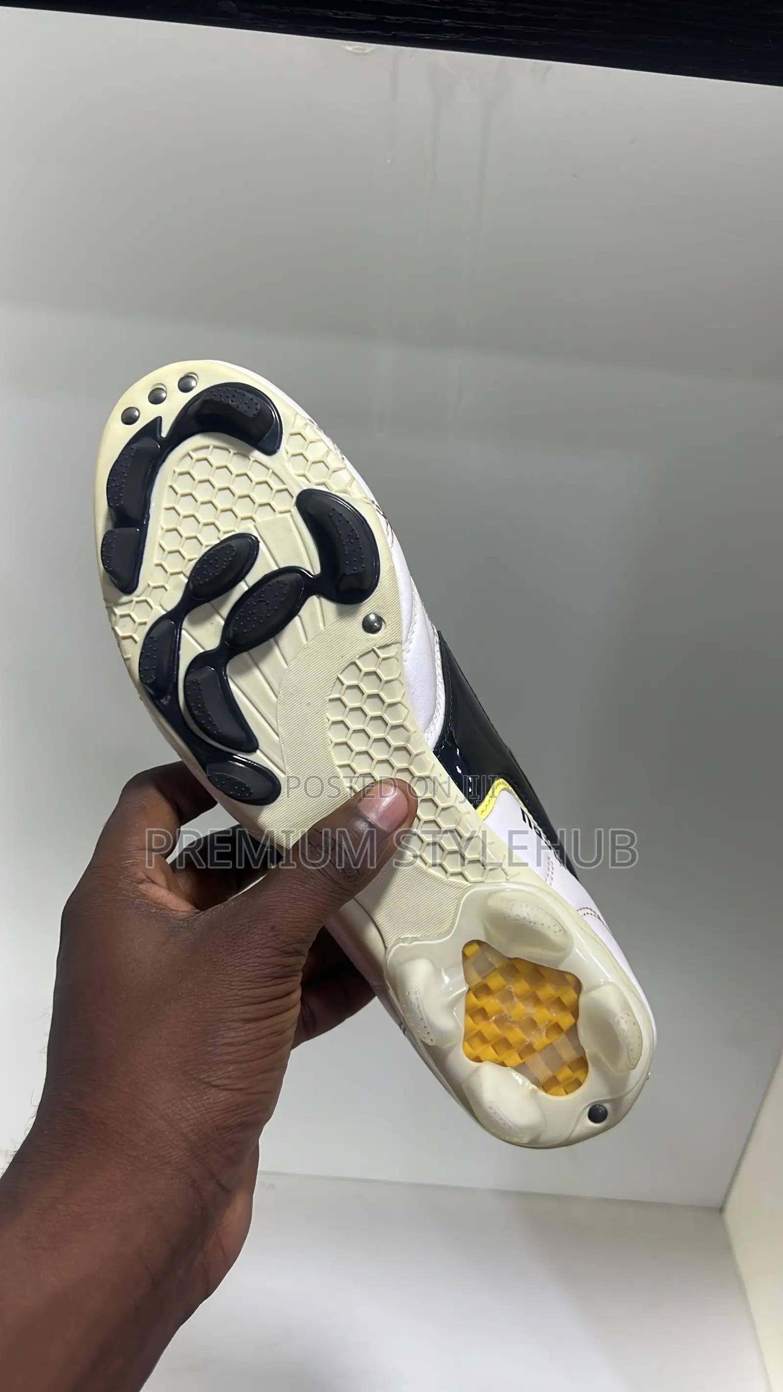 Nasuno White Football Boots