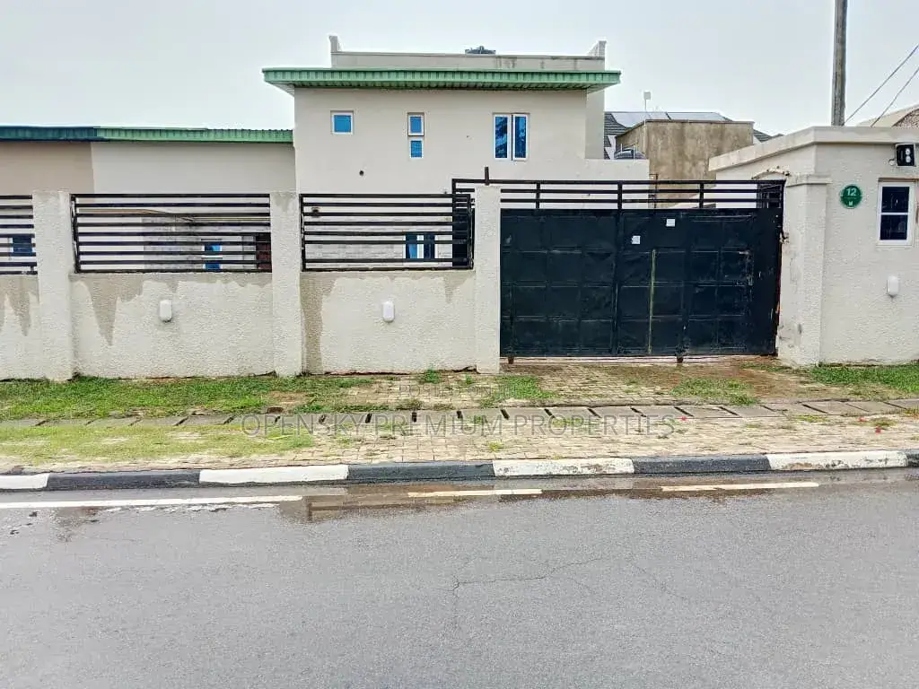 6bdrm Duplex in Zone 3 / Wuse for sale