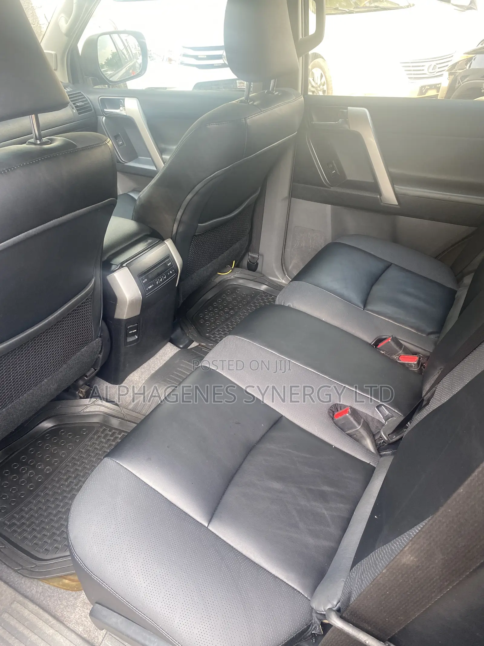 Toyota Land Cruiser Prado 2016 Black