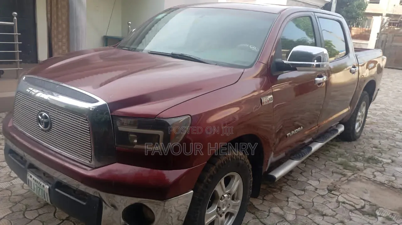 Toyota Tundra 2010 Burgundy