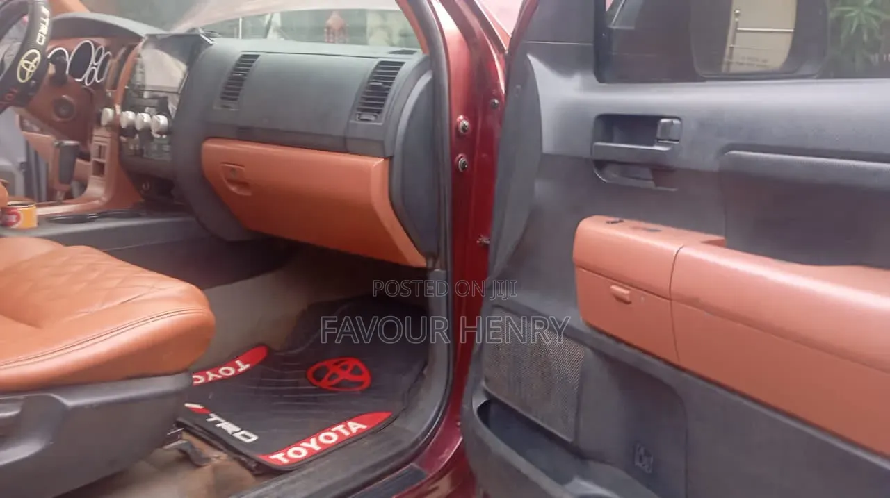 Toyota Tundra 2010 Burgundy