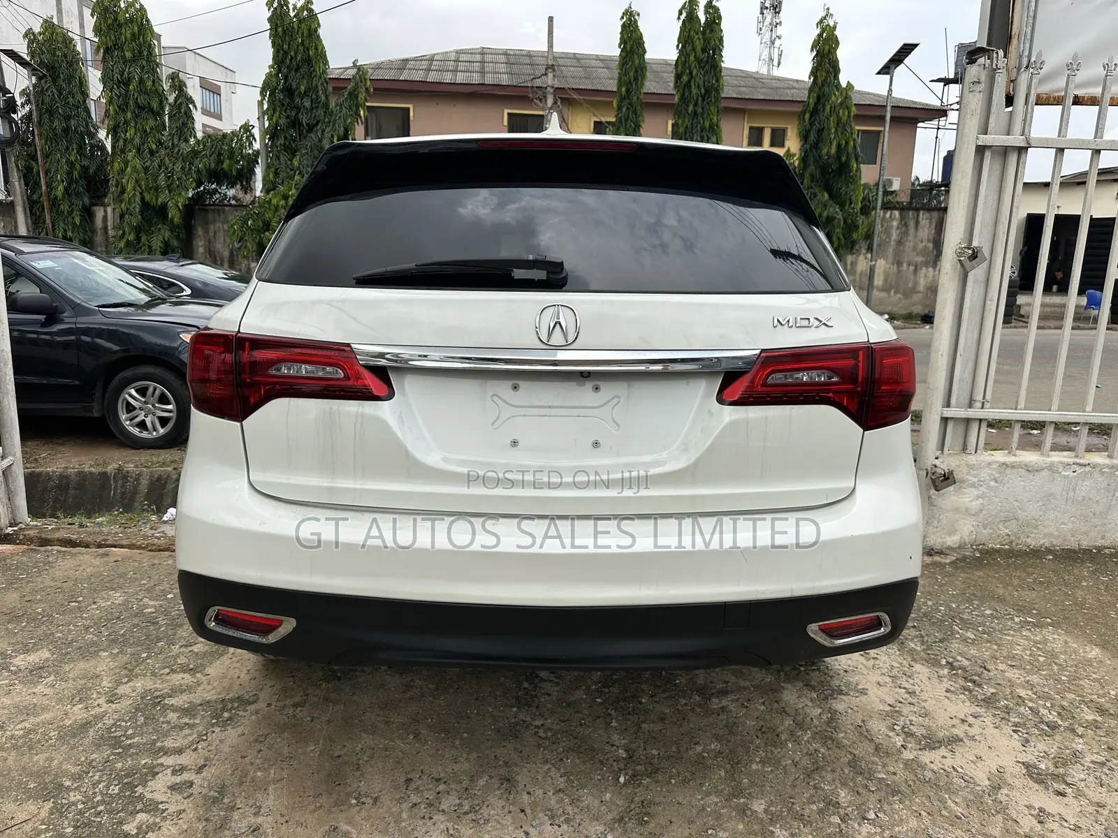 Acura MDX SUV 4dr FWD (3.5L 6cyl 9A) 2016 Silver