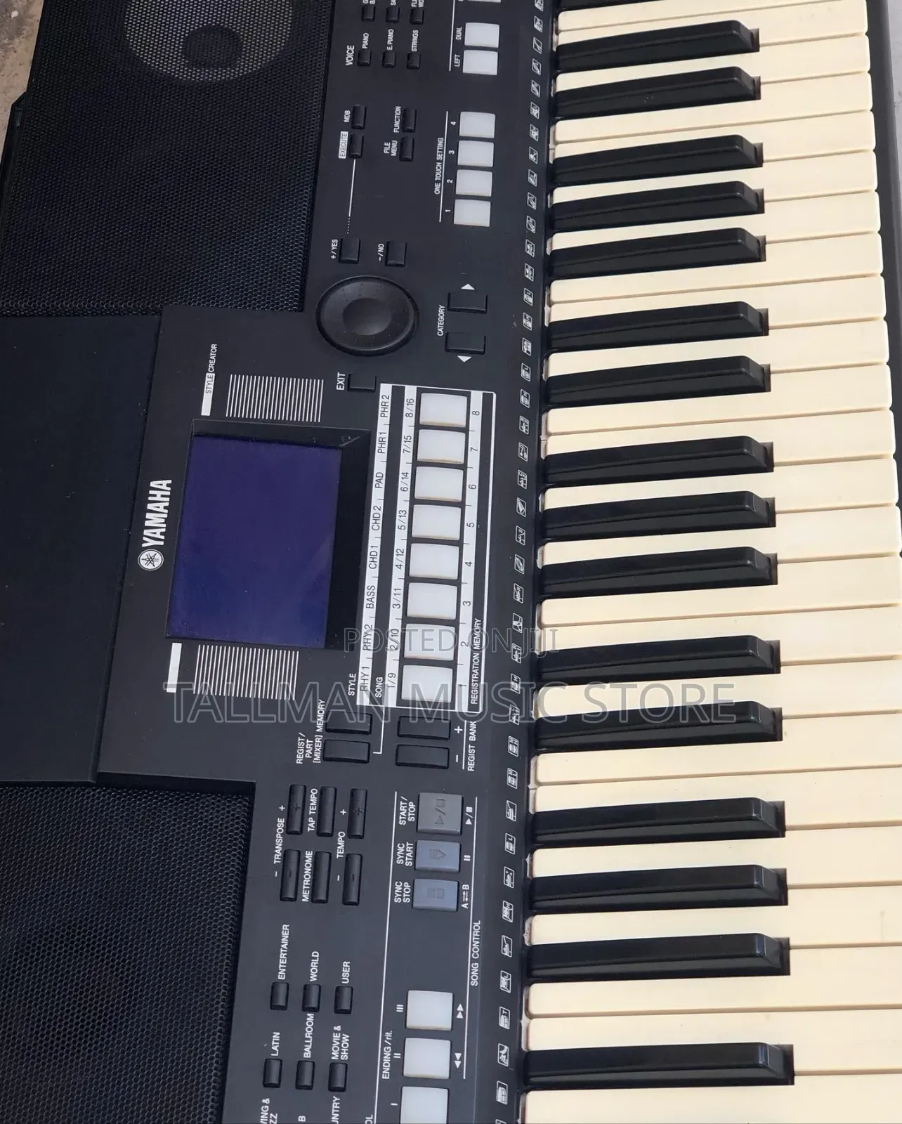 Yamaha PSR S-550