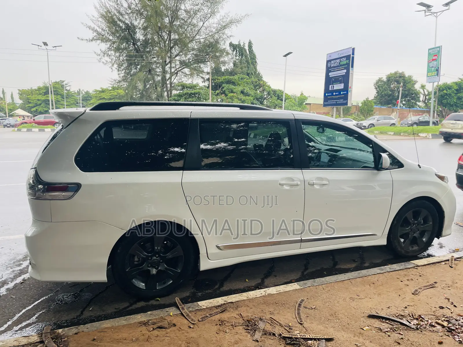 Toyota Sienna 2013 White