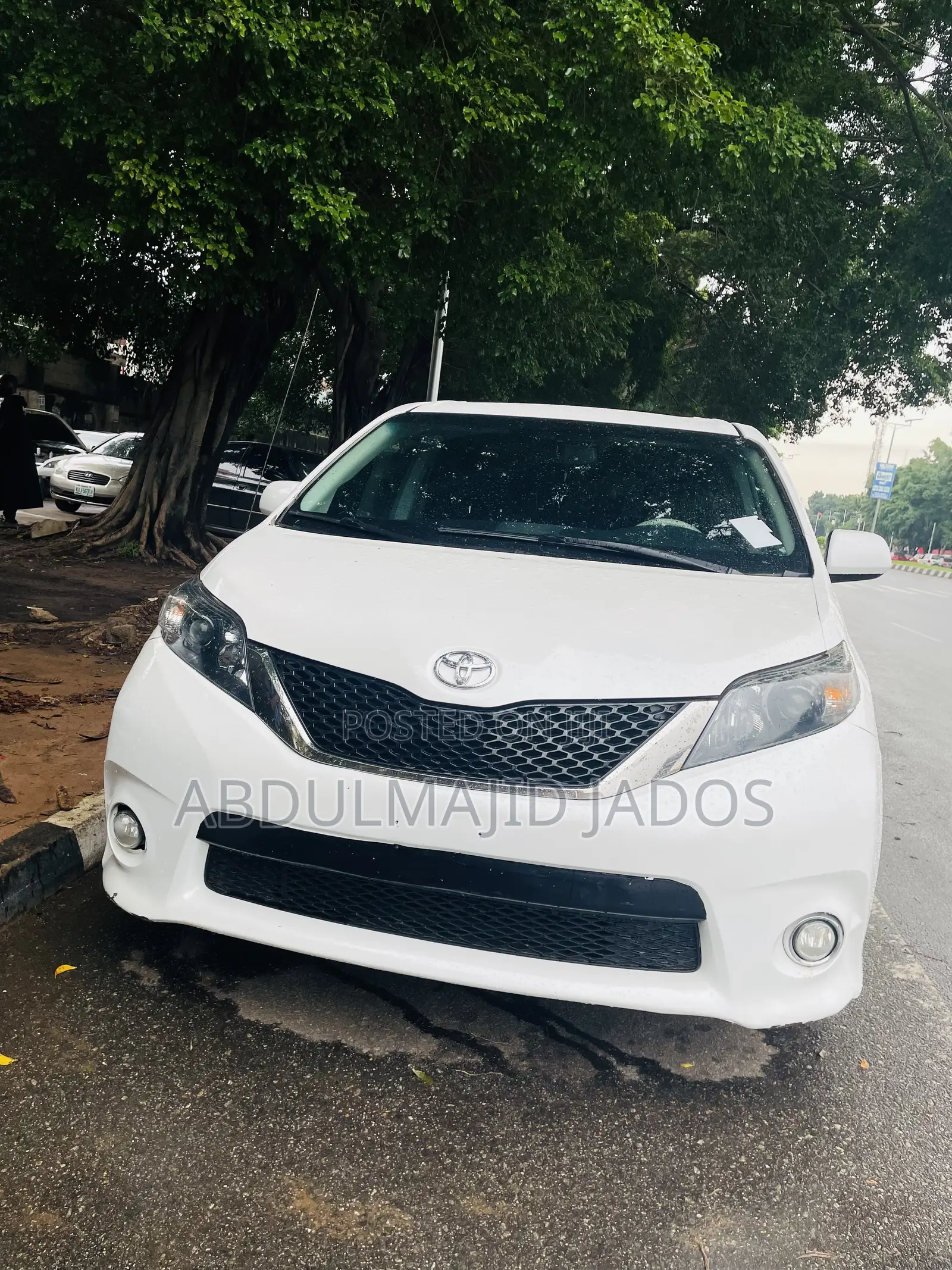 Toyota Sienna 2013 White