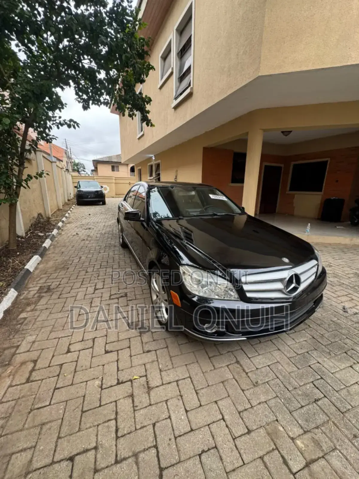 Mercedes-Benz C300 2010 Black