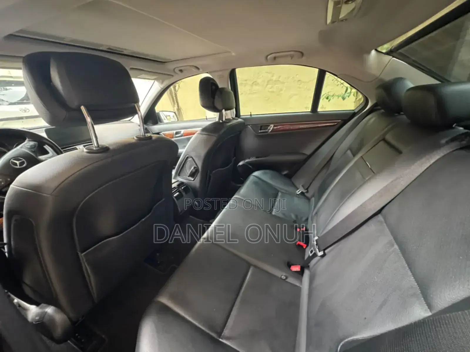 Mercedes-Benz C300 2010 Black