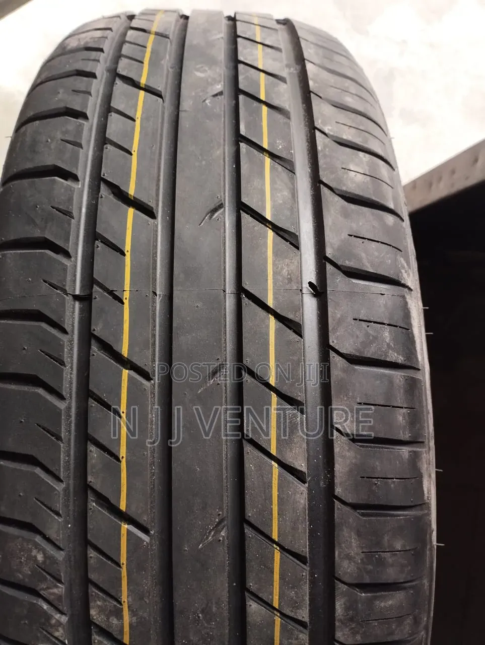 225 50 R18 Bearway Brandnew Tire