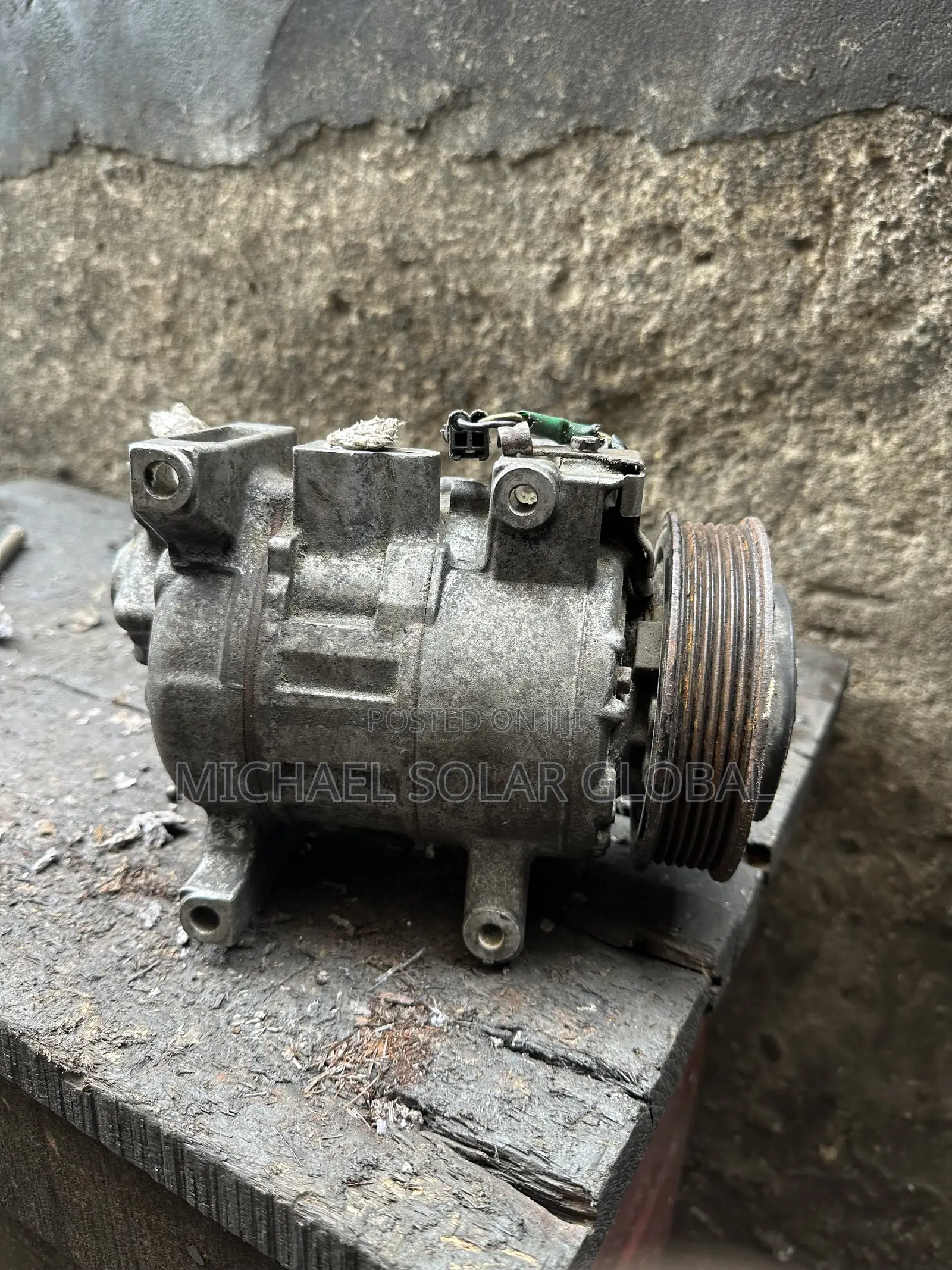 Dodge Challenger 2014 Model a/C Compressor