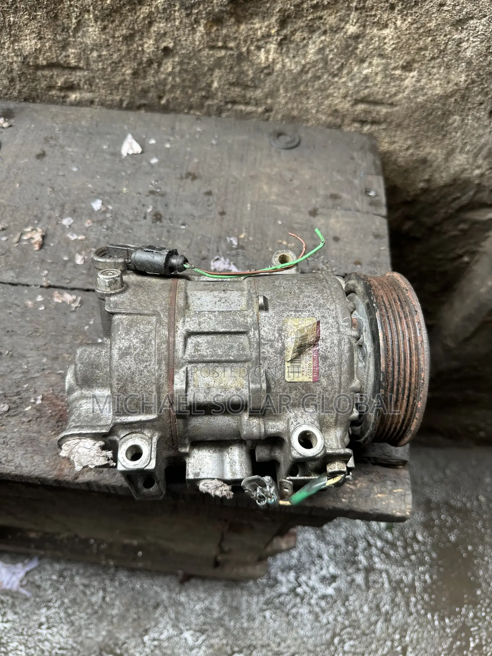 Dodge Challenger 2014 Model a/C Compressor