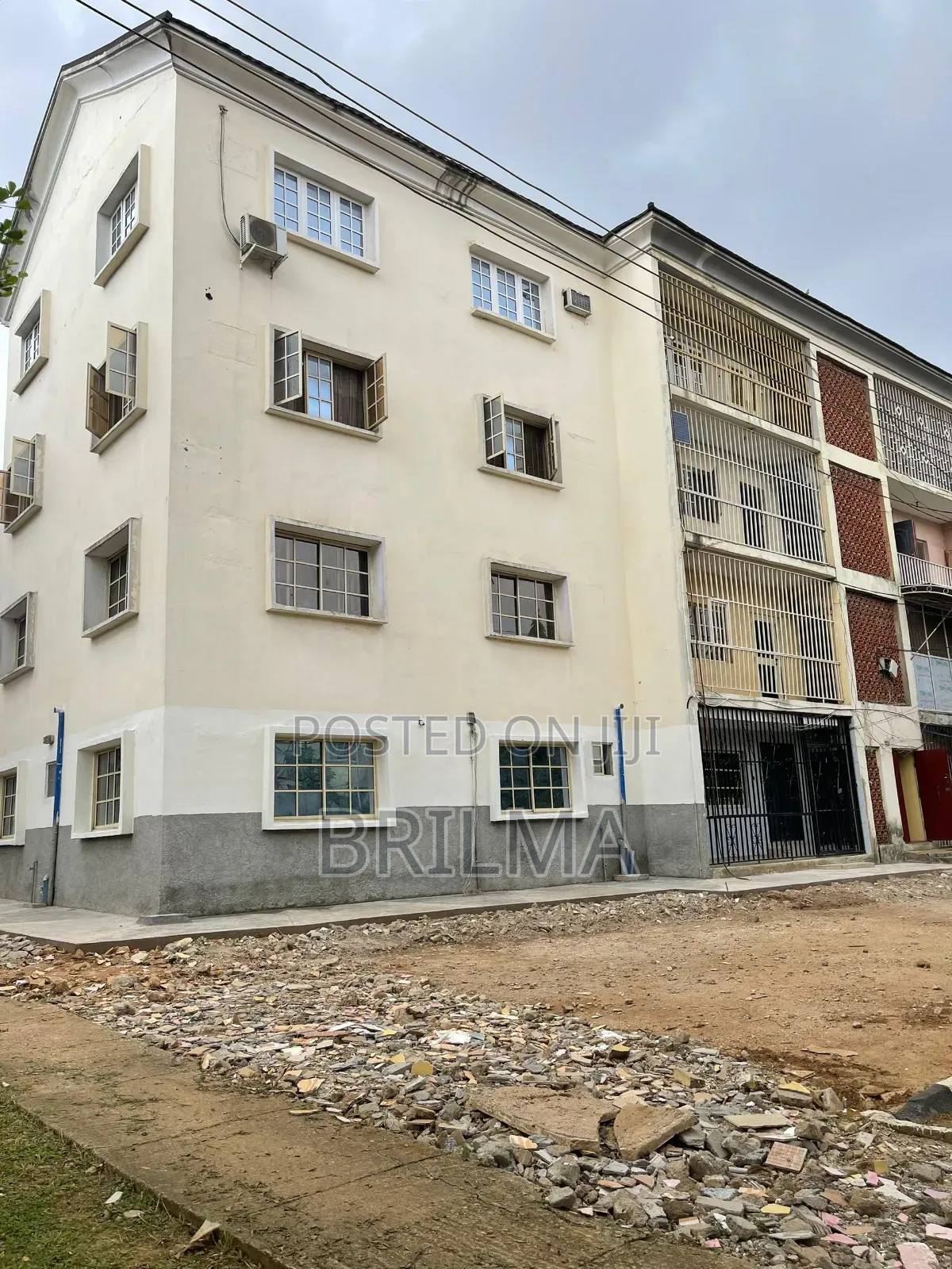 4bdrm Block of Flats in Wuse 2 for rent