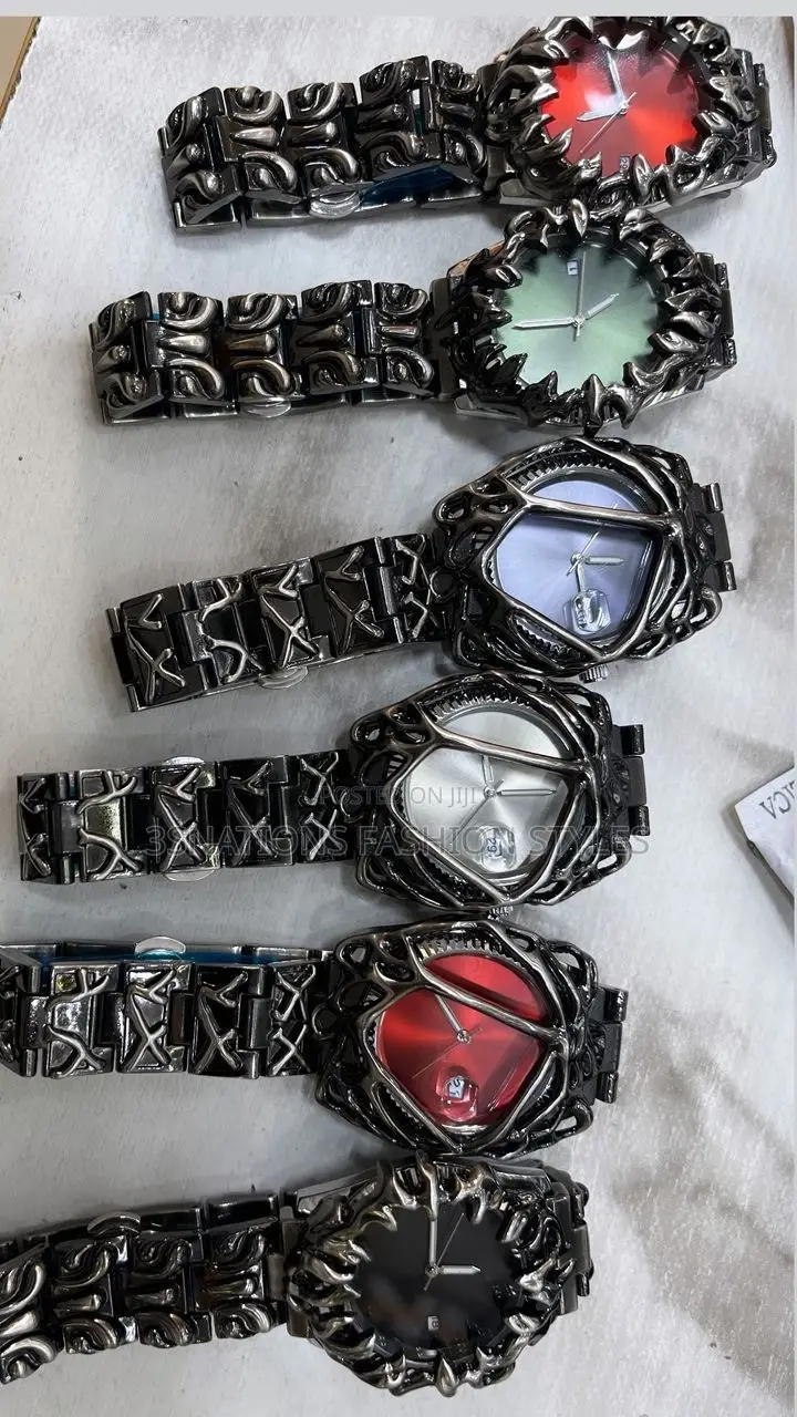 Gothic Thorn Luxury Watch – Bold Unique Design