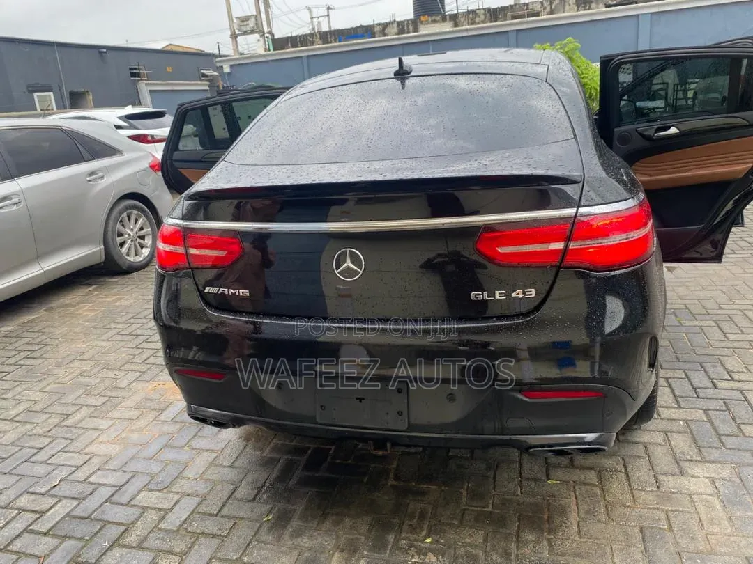 Mercedes-Benz GLE-Class 2018 Black