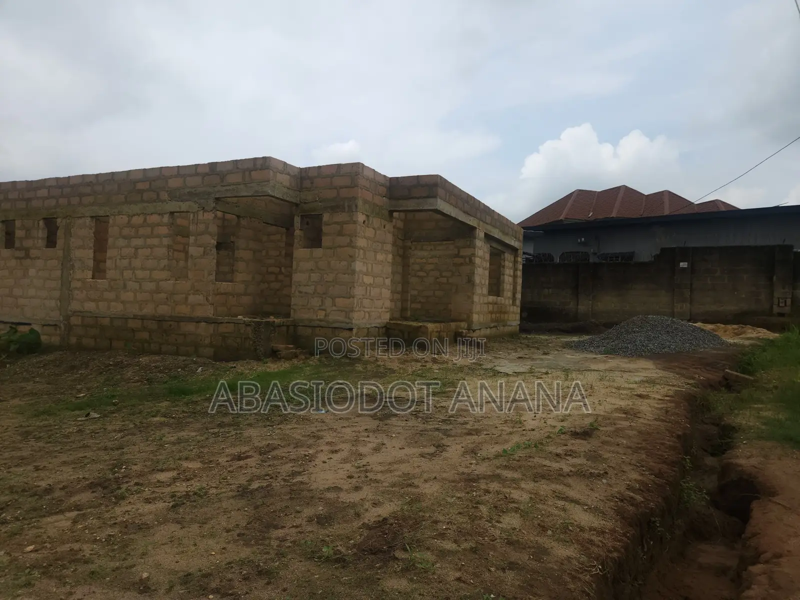 2bdrm Bungalow in Oron Road By Gifto, Uyo for sale