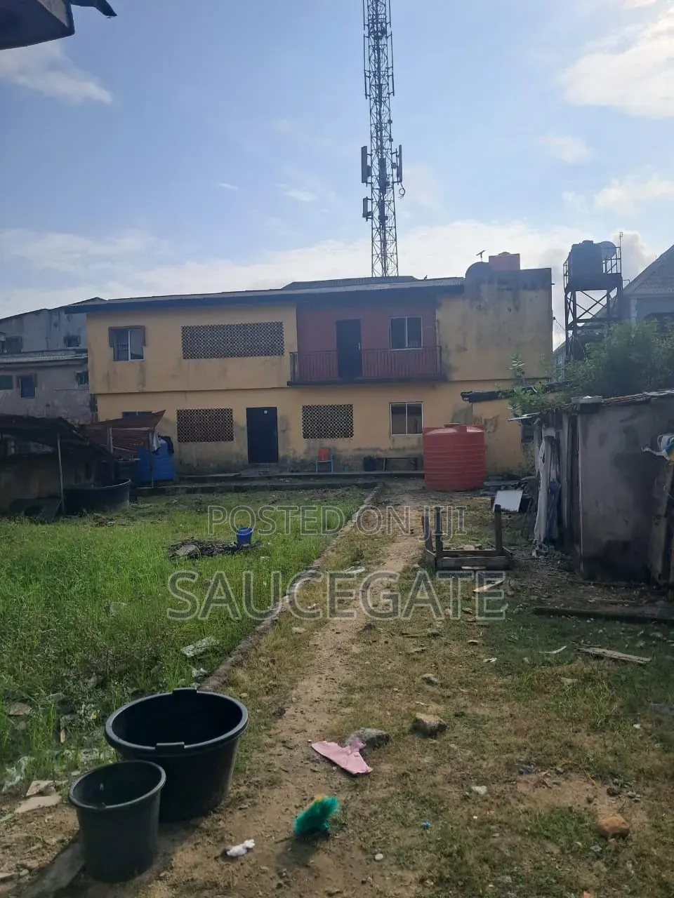 3bdrm Block of Flats in Redgate, Satellite Town for sale