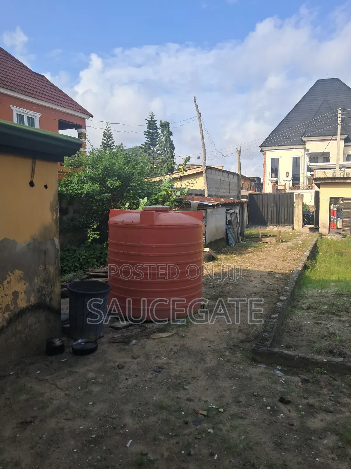 3bdrm Block of Flats in Redgate, Satellite Town for sale