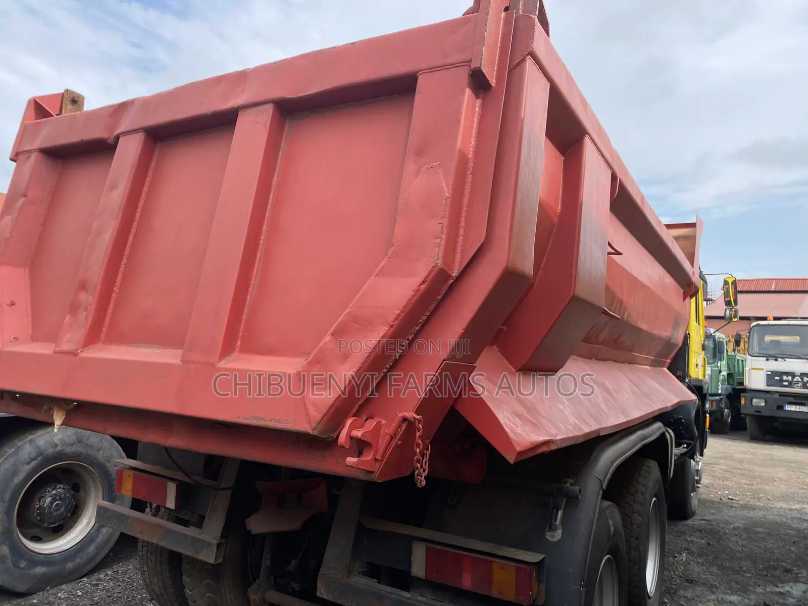 Man Tipper 10-Tyres