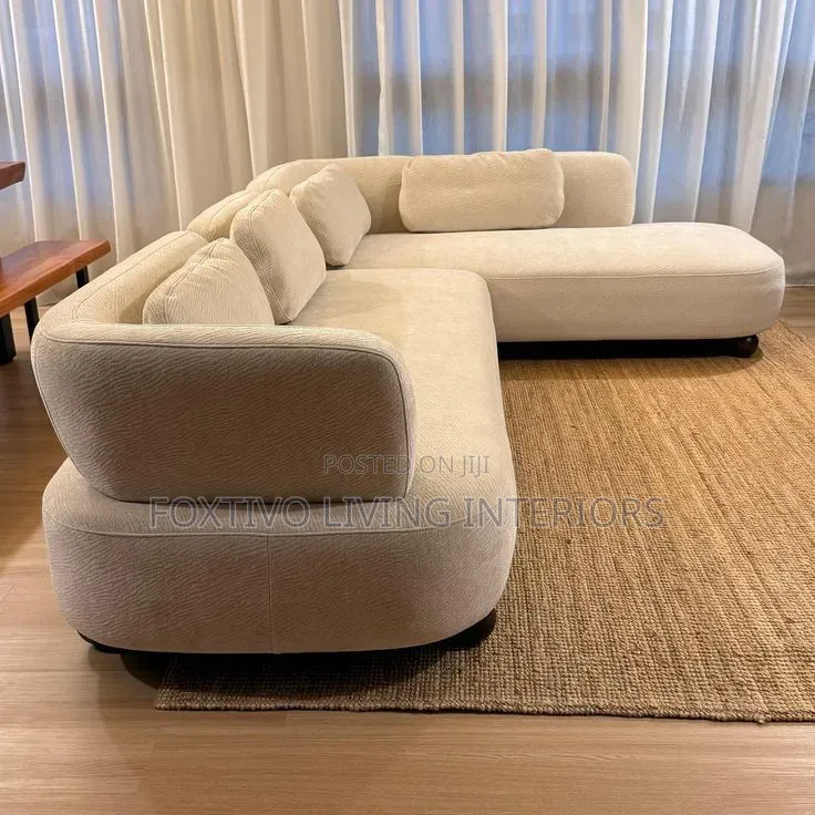 Luxurious C-Curved Quality Corner Unit Sofas Plus Free Center Table