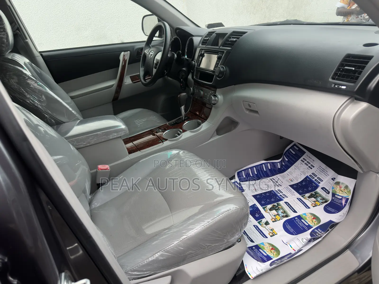 Toyota Highlander SE 3.5L 4WD 2013 Gray