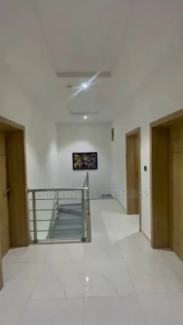Furnished 4bdrm Duplex in Fara Park, Sangotedo for sale