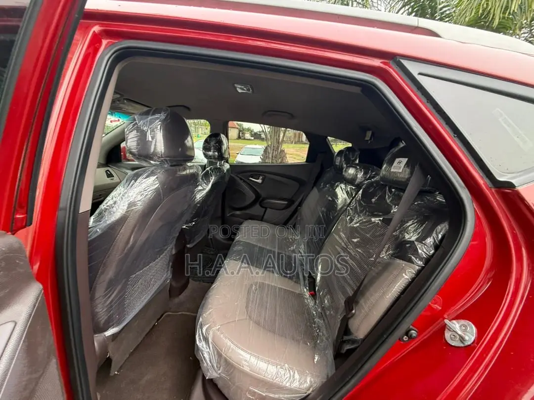 Hyundai Tucson 2012 Red