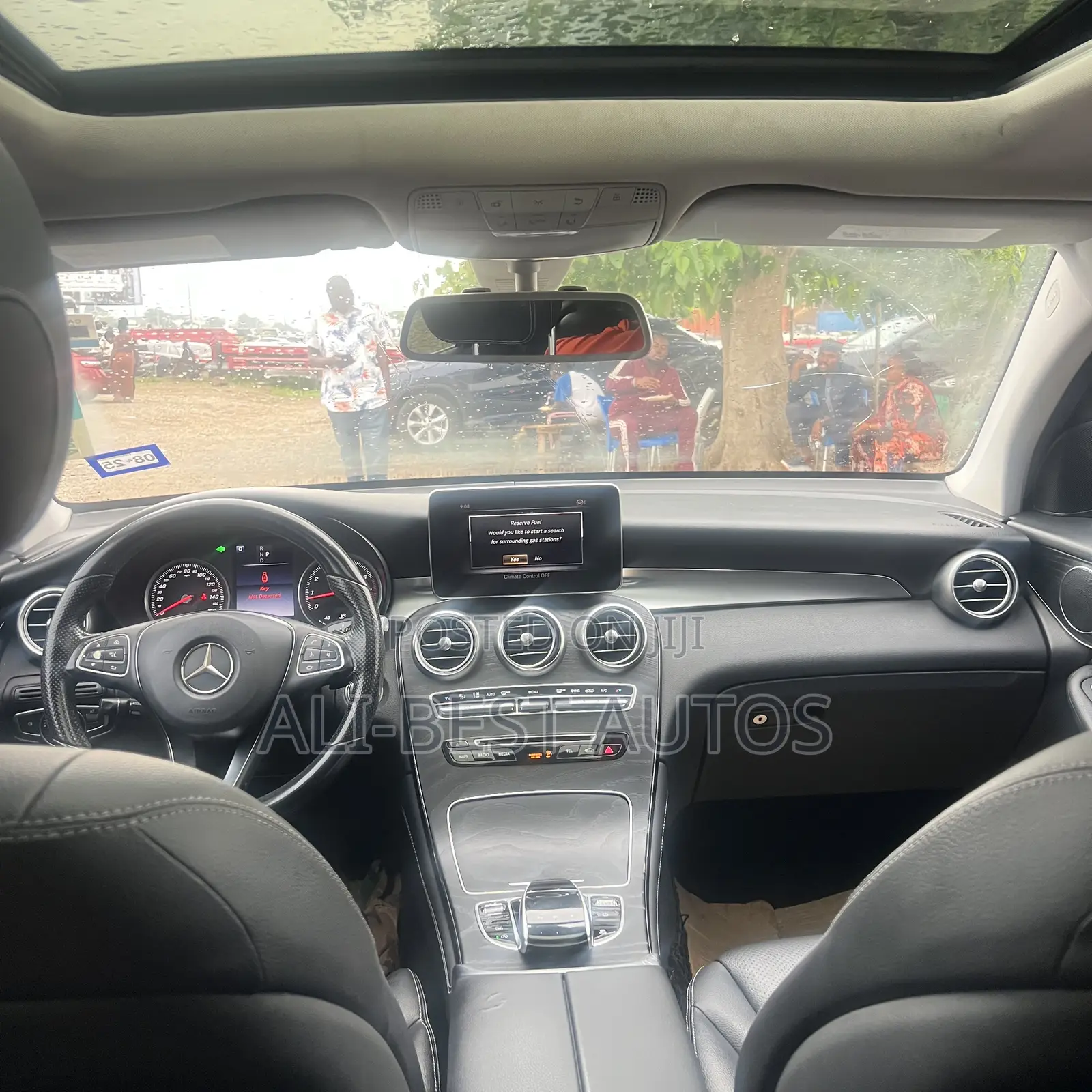 Mercedes-Benz GLC-Class 2017 White