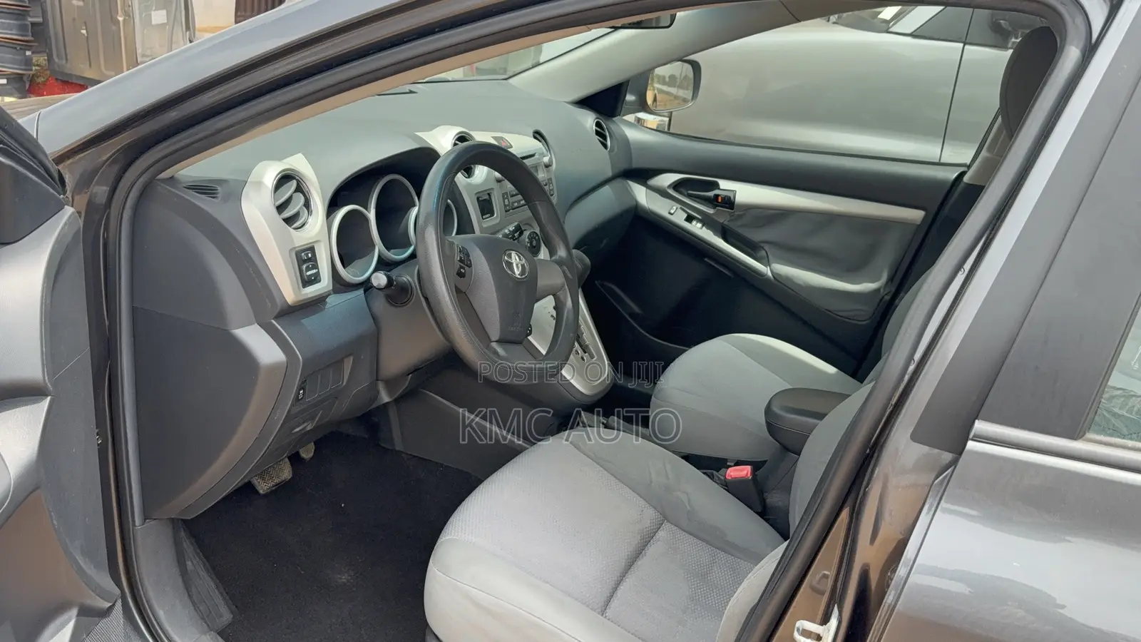 Toyota Matrix 2012 Gray