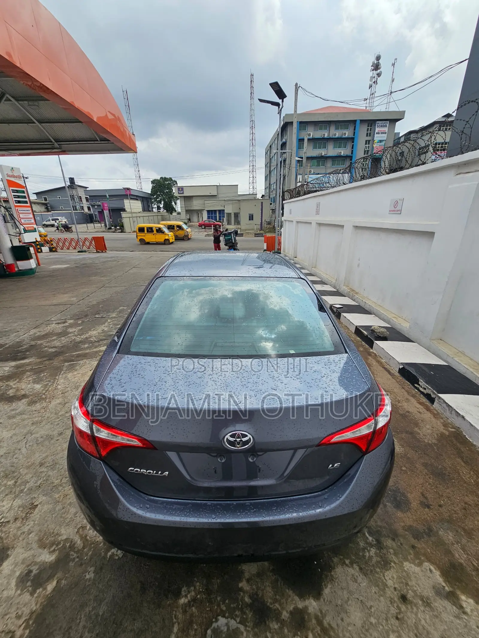 Toyota Corolla LE 4dr Sedan (1.8L 4cyl CVT) 2016 Gray