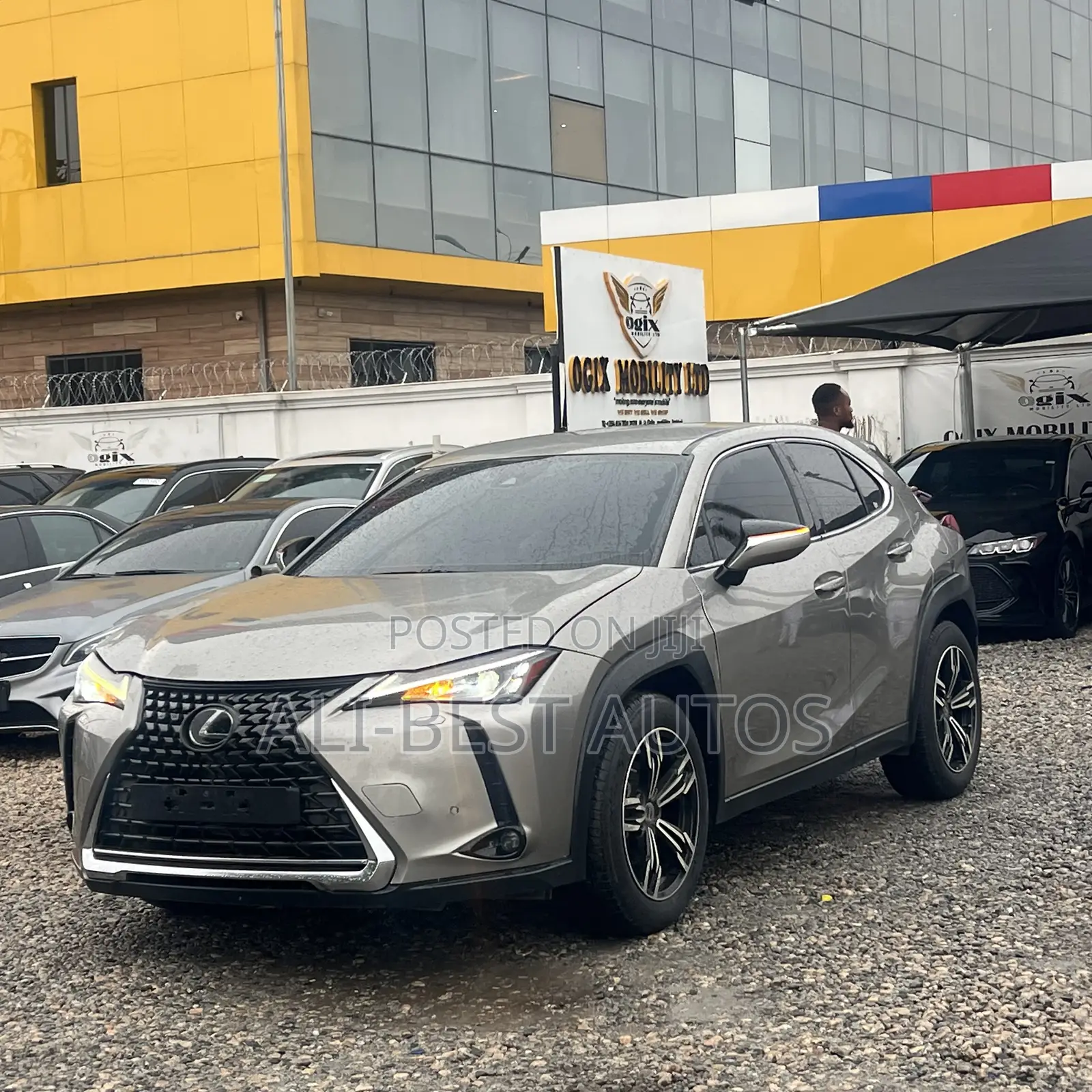 Lexus UX 200 2020 Silver