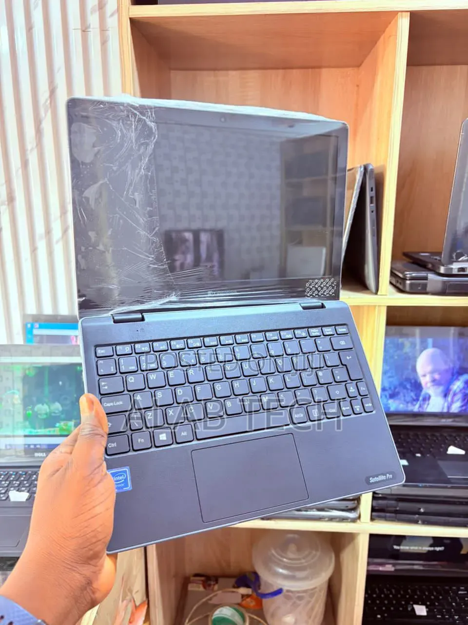 Laptop Toshiba Dynabook t552 4GB Intel SSD 128GB