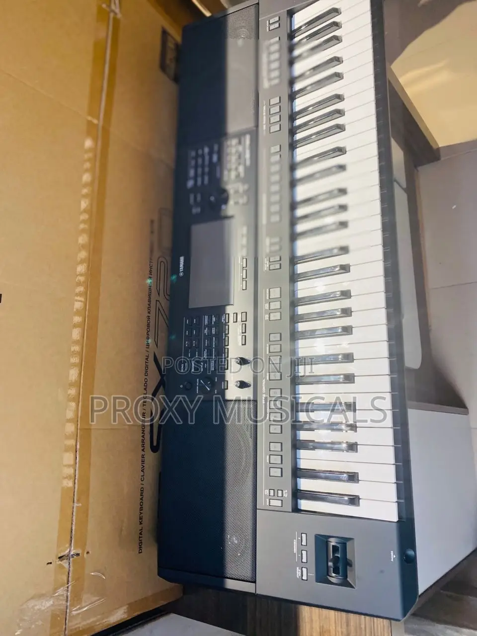 PSR-Sx720 Yamaha Keyboard Arranger Workstation Synthesizer Keyboard
