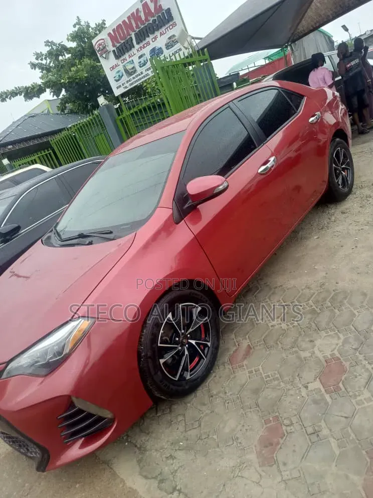 Toyota Corolla 2018 Red