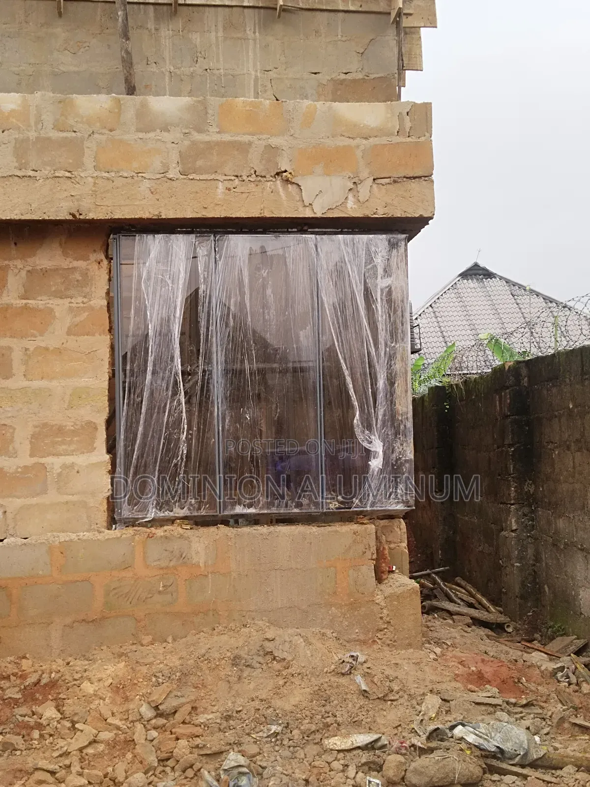Black Glass Gray Casment With Strong Rode