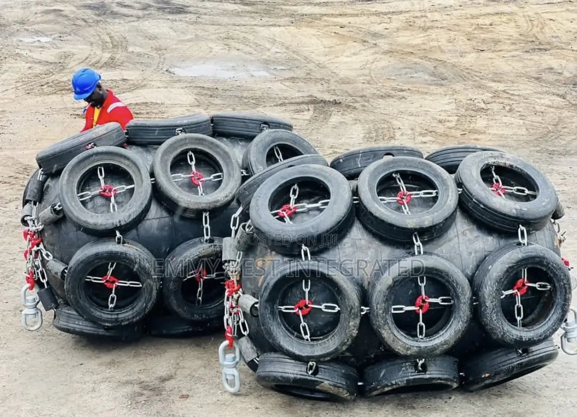 Pneumatic Rubber Fenders