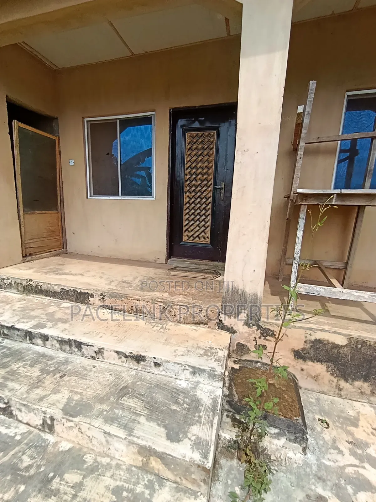 3bdrm Bungalow in Ayobo for sale