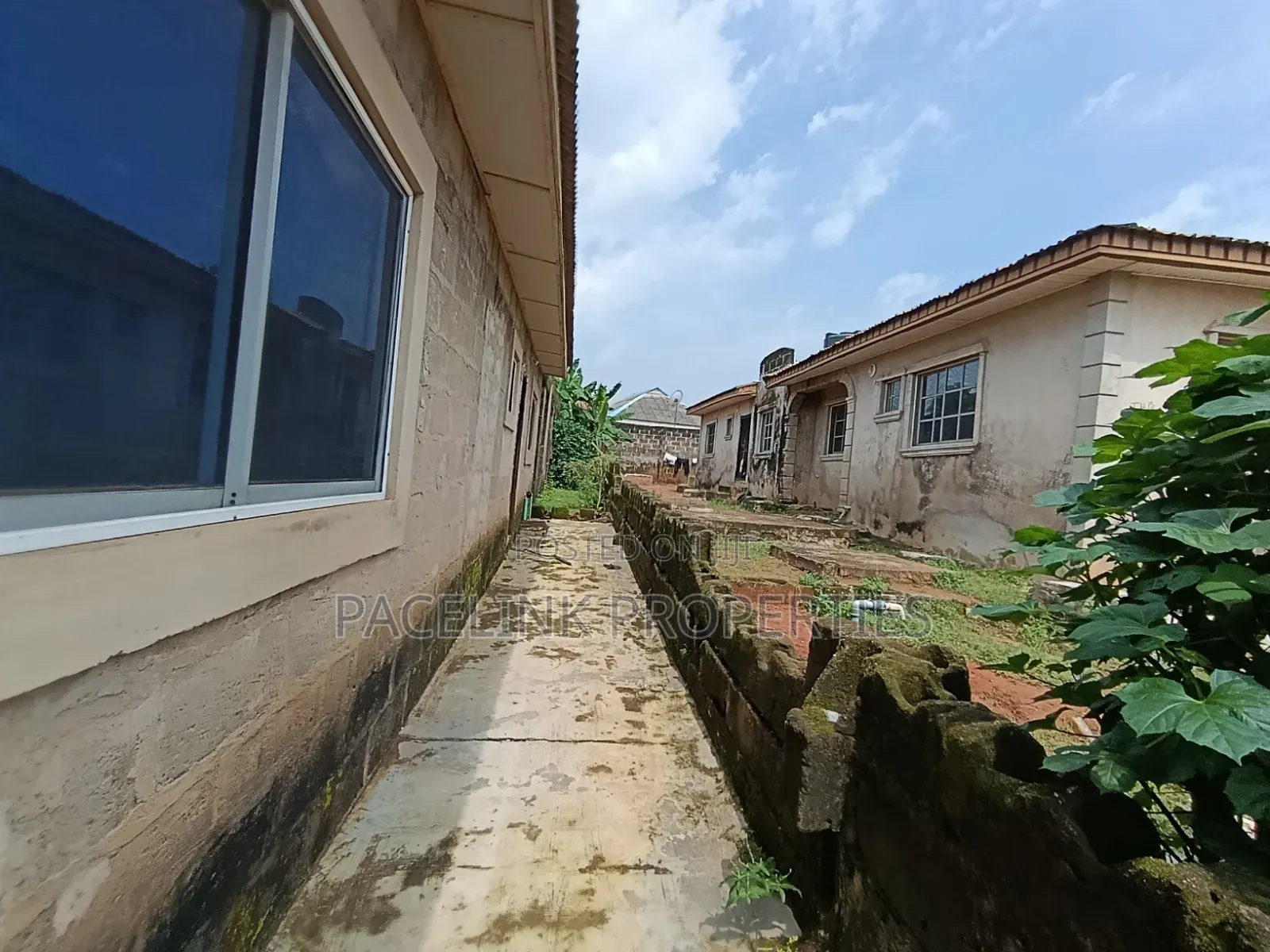 3bdrm Bungalow in Ayobo for sale
