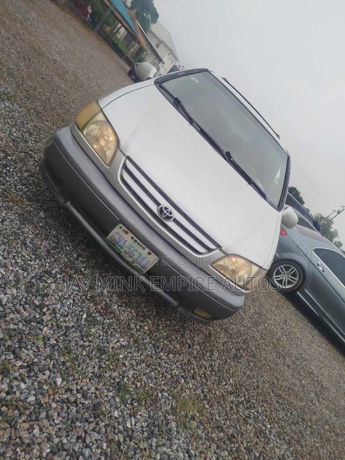 Toyota Sienna 2000 Silver