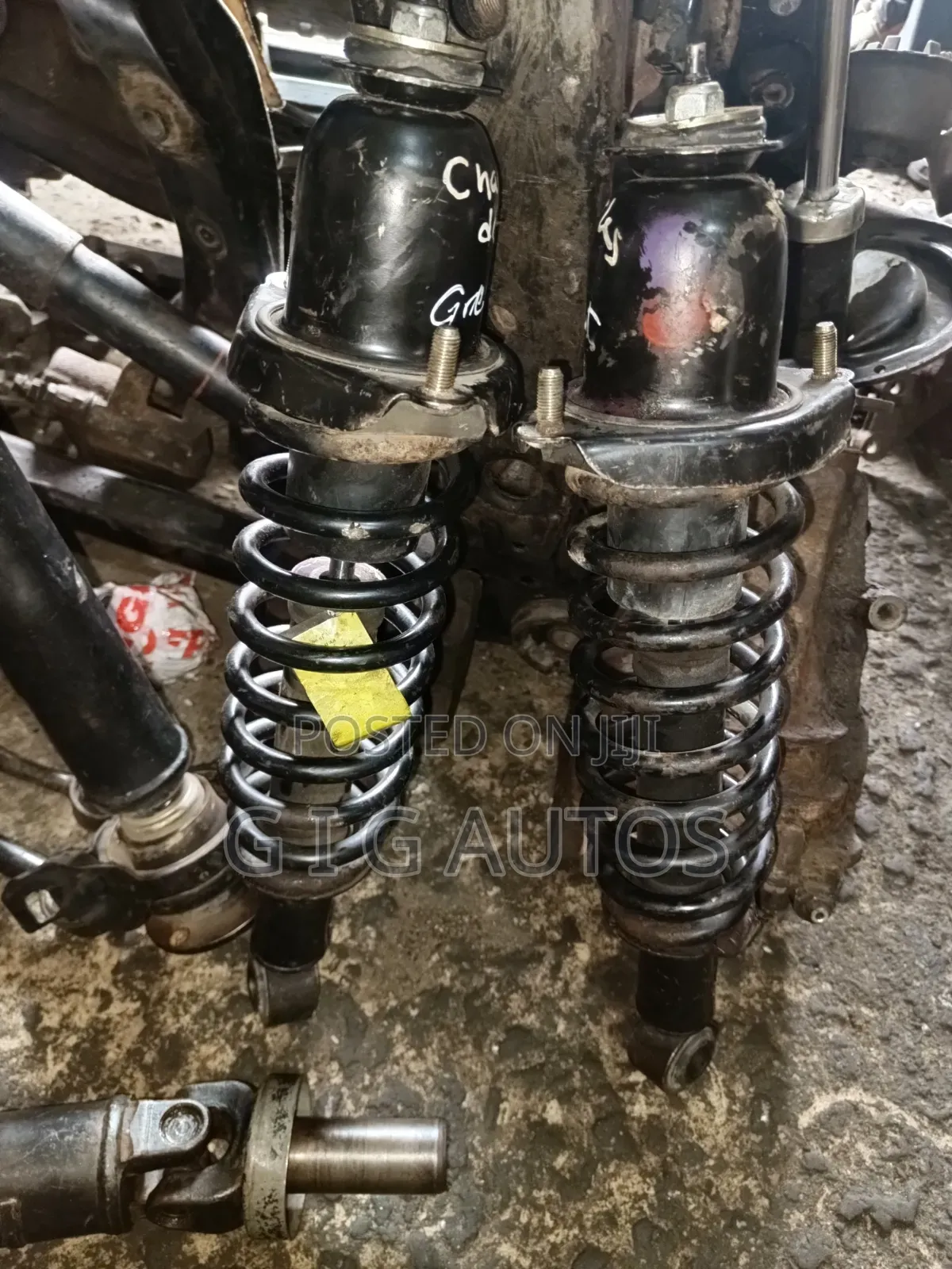 Complete Front and Back Shock Absorber Toyota Avensis 2015