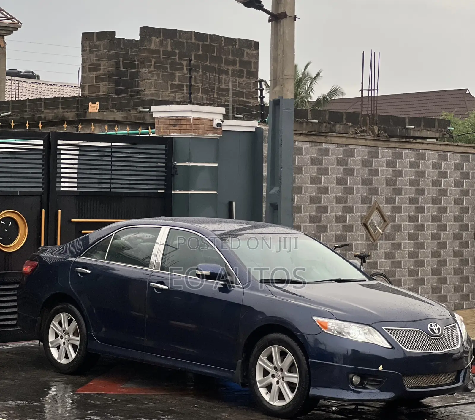 Toyota Camry LE 4dr Sedan (2.5L 4cyl 6A) 2011 Blue