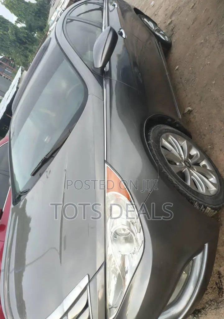 Hyundai Sonata SE 2.0T Sedan FWD (2.0L 4cyl 6A) 2013 Gray