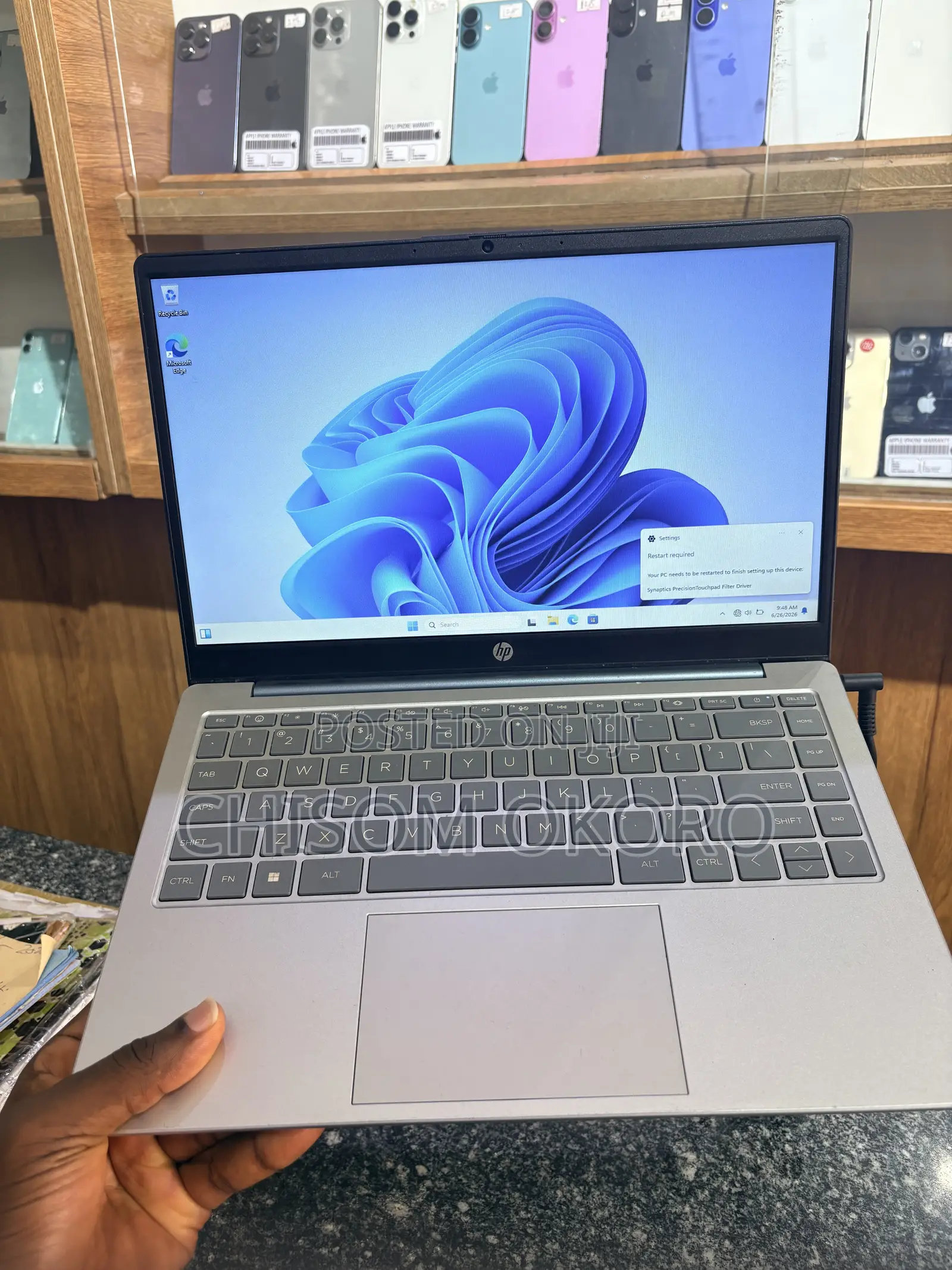 Laptop HP 14-ep0063 8GB Intel Core i3 SSD 256GB
