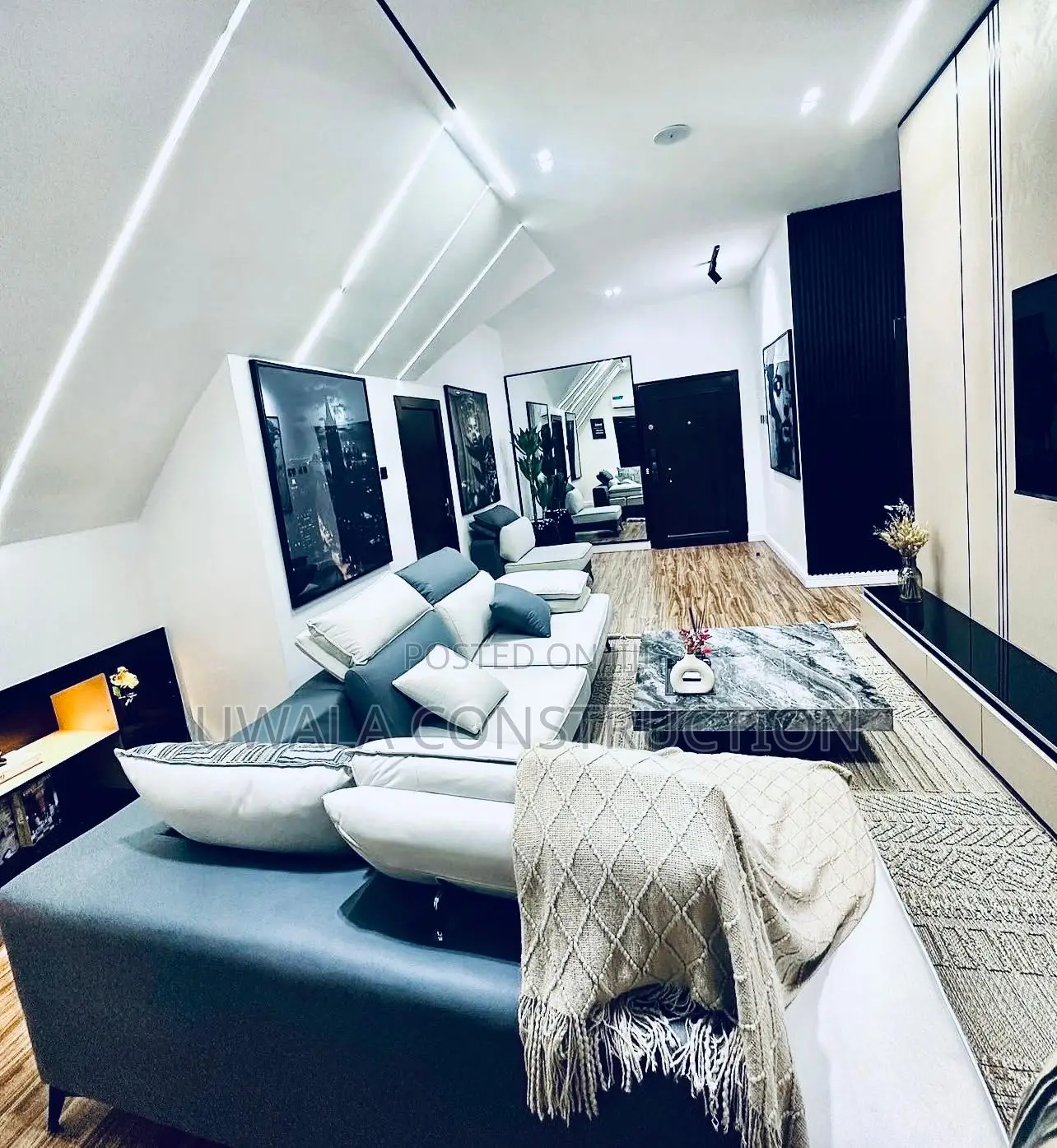 Luxury 1-Bedroom Smart Penthouse With Balcony – Utako, Abuja